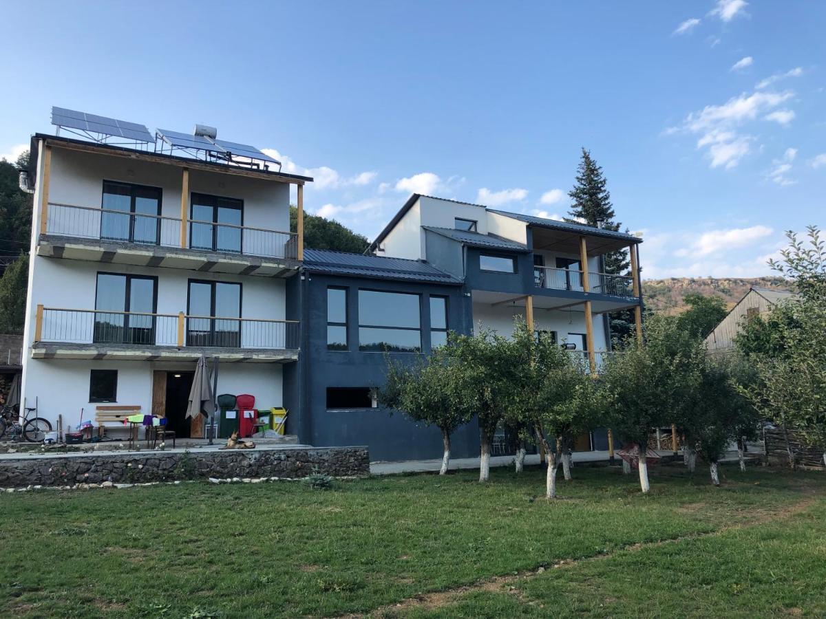 Vardeni Guesthouse Hrazdan Exteriör bild